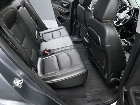 Used 2021 GMC Terrain SLT image 14