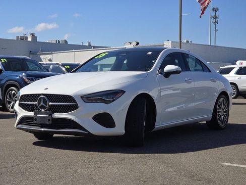 Used 2025 Mercedes-Benz CLA 250 4MATIC image 15