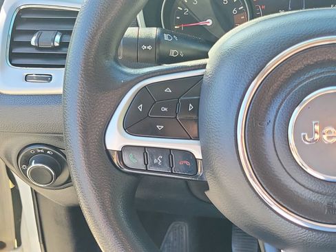 Used 2019 Jeep Compass Sport w/ Tech Group image 32