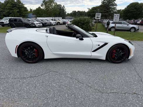 Used 2017 Chevrolet Corvette Stingray Convertible w/ 2LT Preferred Equipment Group RWD image 6