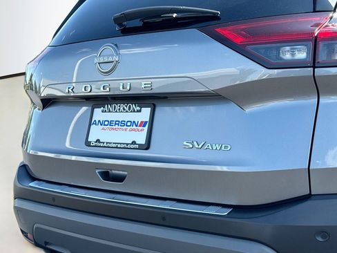 Used 2022 Nissan Rogue SV w/ SV Premium Package AWD/4WD image 6
