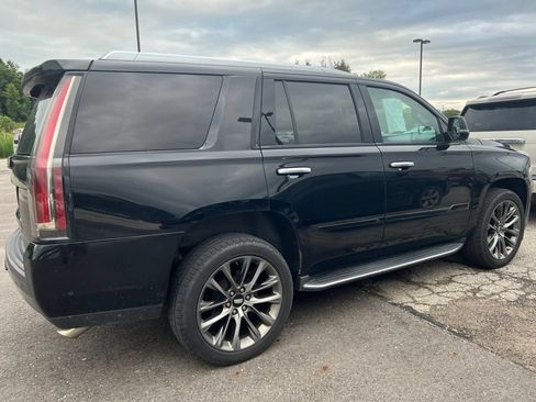 Used 2020 Cadillac Escalade Luxury w/ Escalade Sport Edition RWD image 4
