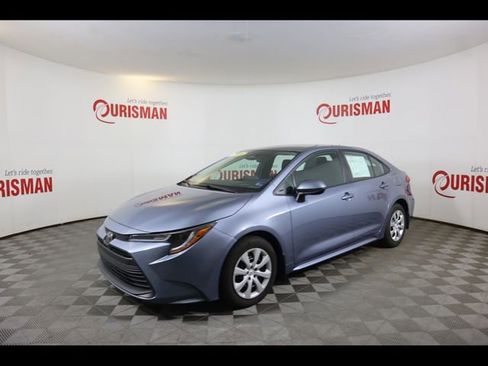 Used 2024 Toyota Corolla LE image 6