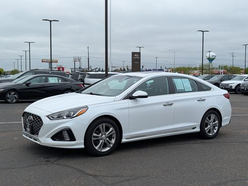 Used 2018 Hyundai Sonata Sport FWD image 1