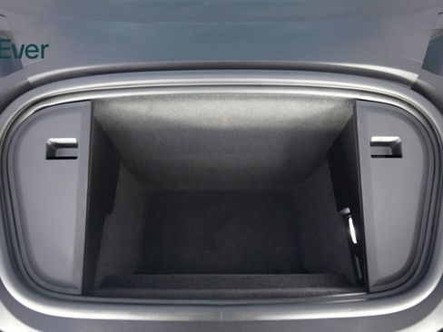 Used 2023 Porsche Taycan RWD image 29