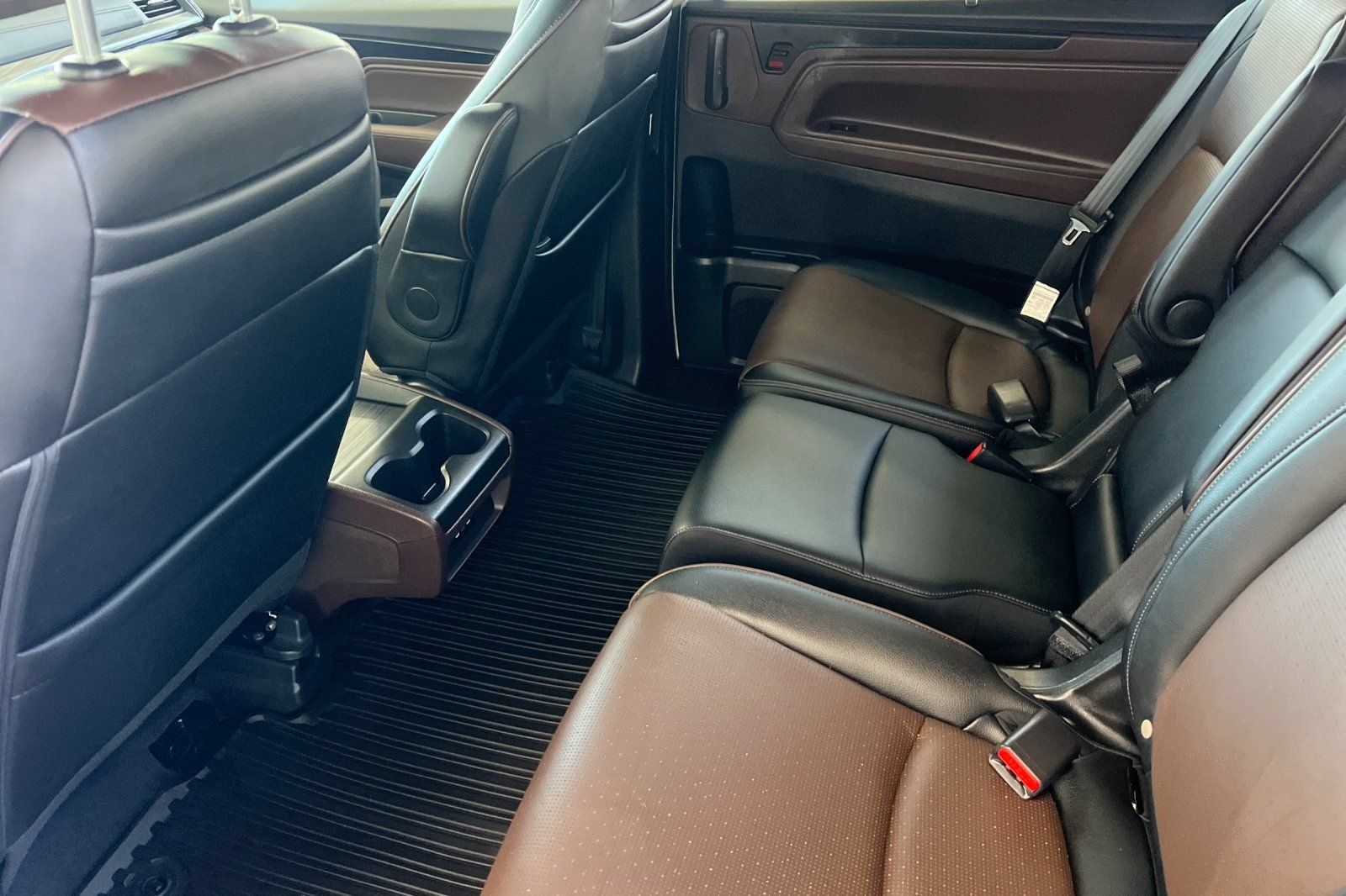 Used 2025 Honda Odyssey Elite image 9