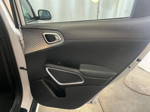 Used 2020 Kia Soul X-Line image 25