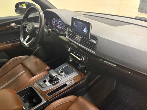 Used 2019 Audi Q5 2.0T Premium Plus AWD/4WD image 16