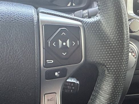 Used 2022 Toyota 4Runner SR5 Premium w/ Moonroof Package image 13