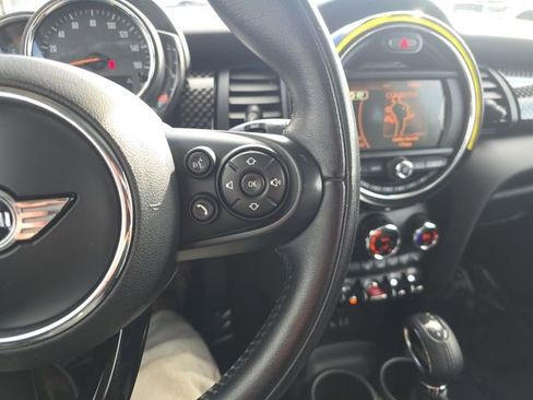 Used 2018 MINI Cooper S image 14