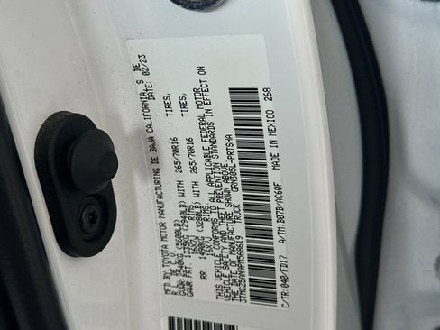 Used 2023 Toyota Tacoma TRD Off-Road image 27