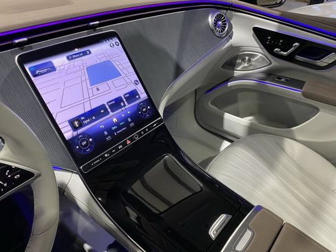 Certified 2023 Mercedes-Benz EQS 450+ SUV image 8