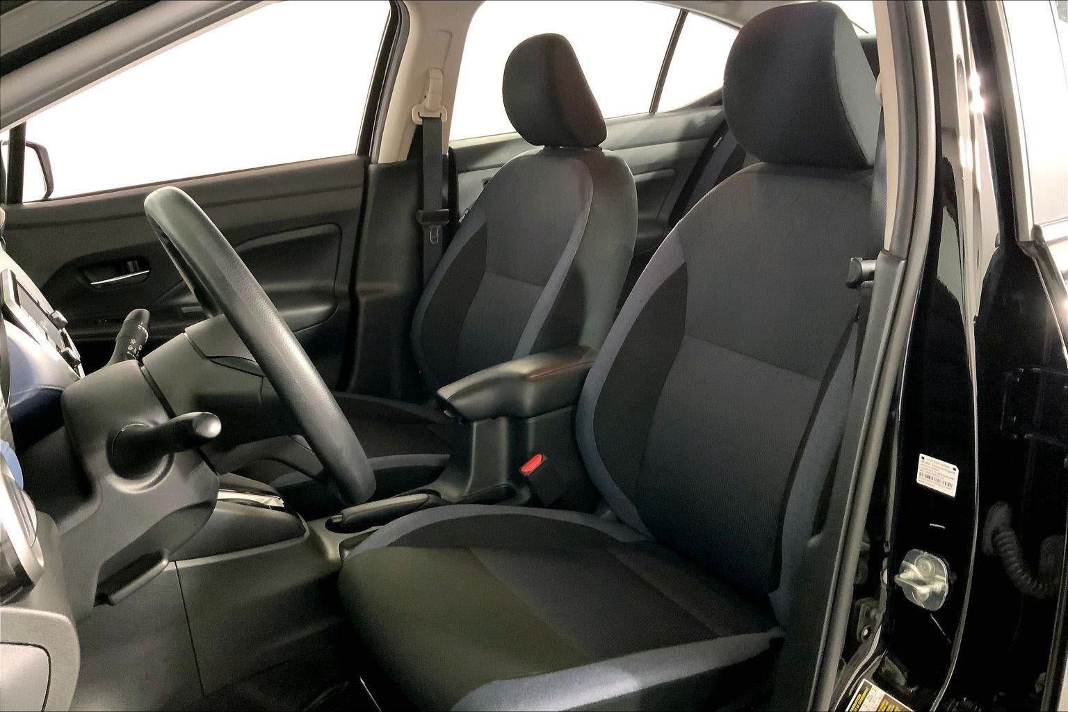 Used 2025 Nissan Versa SV FWD image 18