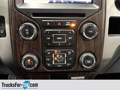 Used 2014 Ford F150 Lariat w/ Lariat Chrome Package image 17