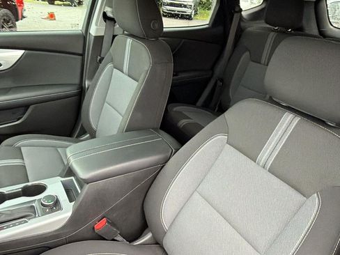 New 2026 Chevrolet Blazer LT w/ Convenience Package FWD image 17