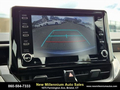 Used 2021 Toyota Corolla LE w/ LE Convenience Package image 21