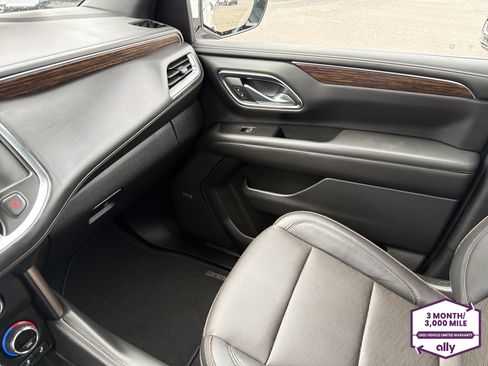 Used 2024 Chevrolet Tahoe High Country AWD/4WD image 25