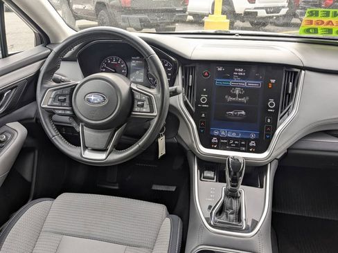 Used 2022 Subaru Outback Premium image 14