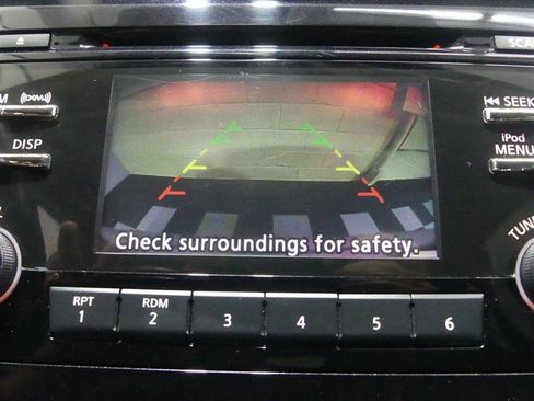 Used 2017 Nissan Rogue S AWD/4WD image 13