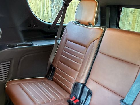 Used 2023 GMC Yukon XL Denali Ultimate image 31