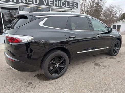 Certified 2023 Buick Enclave Essence w/ Sport Touring Edition FWD image 3