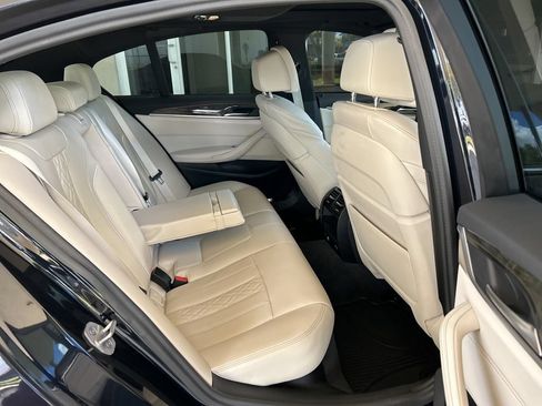 Used 2023 BMW 540i w/ M Sport Package RWD image 25