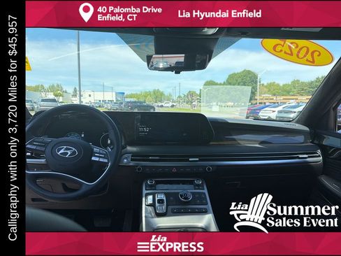 Used 2025 Hyundai Palisade Calligraphy AWD/4WD image 14