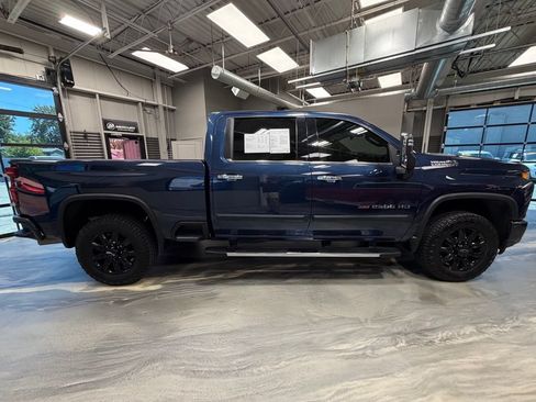 Used 2020 Chevrolet Silverado 2500 High Country w/ Z71 Off-Road Package AWD/4WD image 31