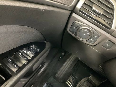 Used 2014 Ford Fusion SE w/ Equipment Group 201A image 20