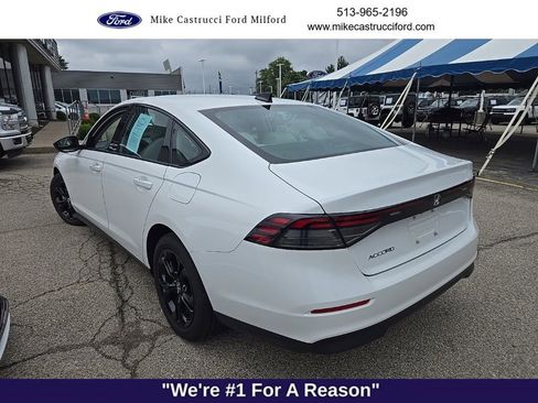 Used 2025 Honda Accord SE image 6
