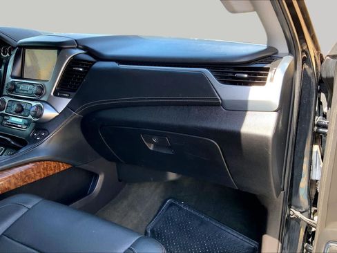 Used 2015 Chevrolet Tahoe LTZ RWD image 15