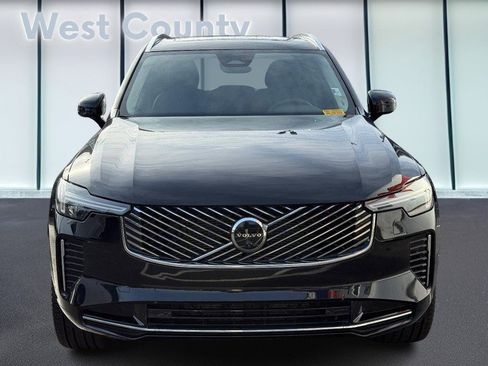 Certified 2025 Volvo XC90 B6 Plus image 10