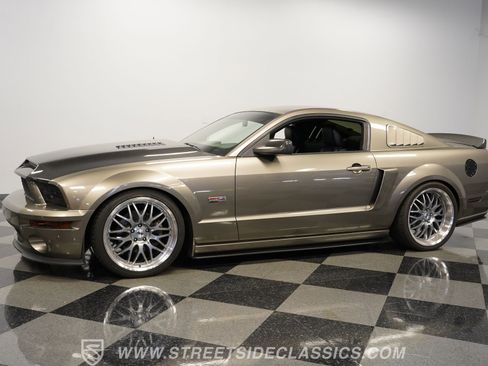 Used 2005 Ford Mustang GT RWD image 7