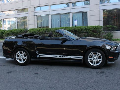 Used 2012 Ford Mustang Convertible w/ Security Pkg RWD image 3