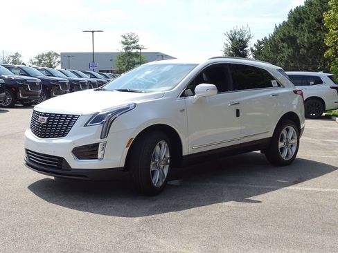 New 2025 Cadillac XT5 Luxury image 19