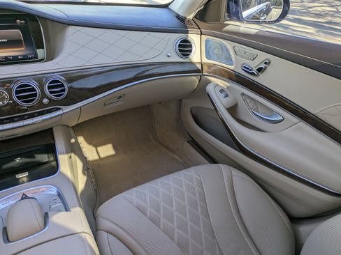 Used 2014 Mercedes-Benz S 550 Sedan image 20