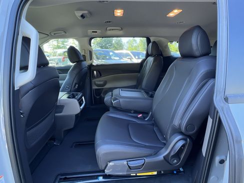 New 2026 Kia Carnival EX FWD image 54