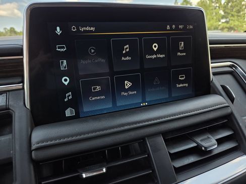 Used 2023 Chevrolet Suburban High Country w/ Max Trailering Package AWD/4WD image 11