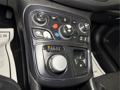 Used 2016 Chrysler 200 S w/ Navigation & Sound Group I image 38