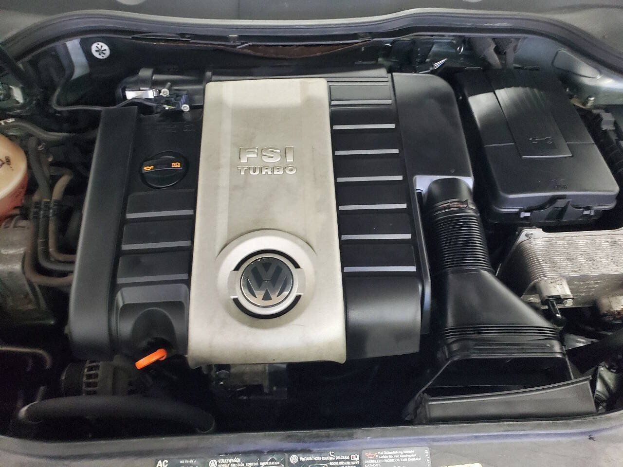 Used 2007 Volkswagen Passat 2.0T FWD image 4