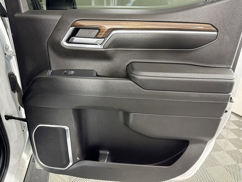 Used 2024 Chevrolet Silverado 1500 LT Trail Boss w/ Protection Package image 27