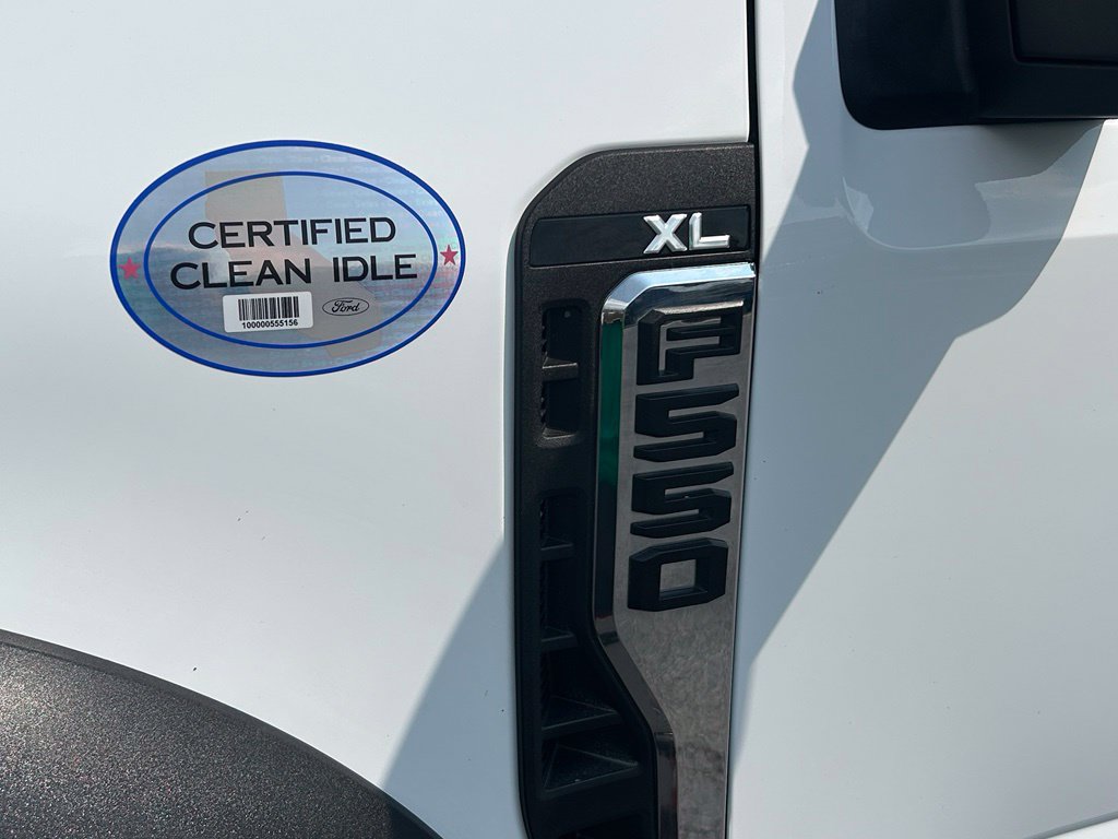 Used 2024 Ford F550 4x4 Regular Cab Super Duty image 40