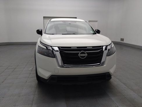 Used 2023 Nissan Pathfinder S FWD image 14