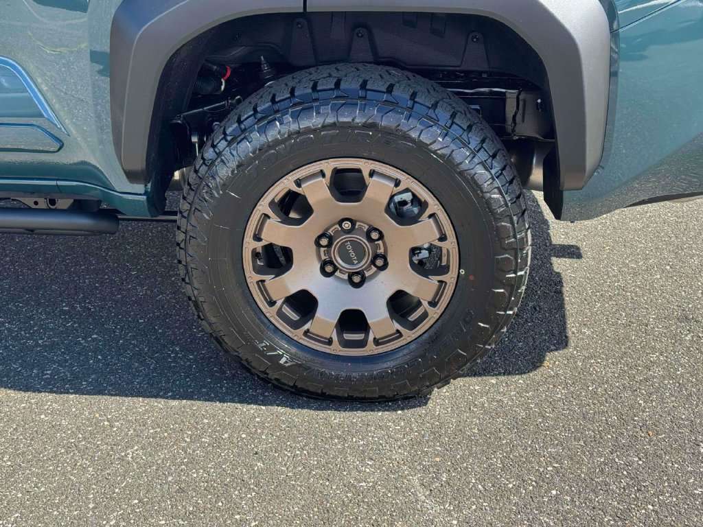Certified 2026 Toyota 4Runner Trailhunter AWD/4WD image 11
