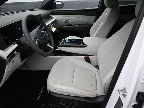 New 2026 Hyundai Tucson Limited image 9