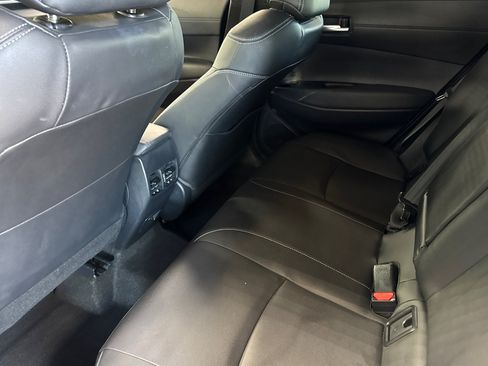 Used 2023 Toyota Corolla Cross XLE w/ Convenience Package FWD image 25