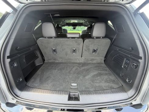Used 2024 Chevrolet Traverse RS w/ LPO, Floor Liner Package AWD/4WD image 20