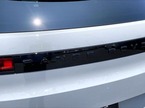 Certified 2025 Land Rover Range Rover Sport SV Edition Two AWD/4WD image 31