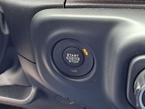 Used 2023 Jeep Gladiator Rubicon w/ Cold Weather Group image 11