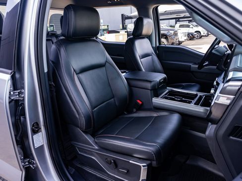 Used 2023 Ford F250 Lariat w/ Sport Appearance Package image 27